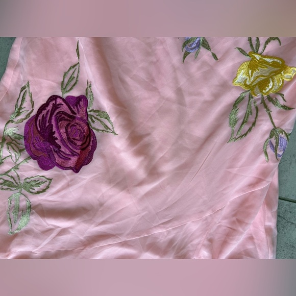 ASOS DESIGN embroidered split front halter midi dress in light coral size 8 - Picture 7 of 12